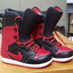 Snowboarding Nike sb vapen bred